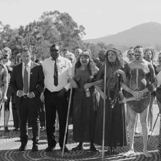 Rirratjingu CEO Stuart MacLean links up with Rirratjingu leader Bakamumu Marika and the Rirratjingu dancers.