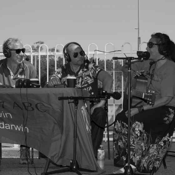 Shellie Morris sings one of her songs on radio.